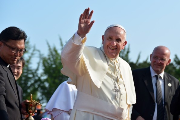 Le pape François en Albanie pour promouvoir un modèle de coexistence interreligieuse