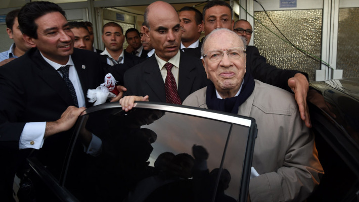 Tunisie: Essebsi en tête de la présidentielle devant Marzouki