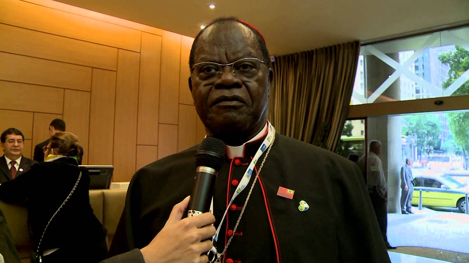 RDC: Mgr Monsengwo, un critique des pouvoirs, quitte la tête de l’église de Kinshasa