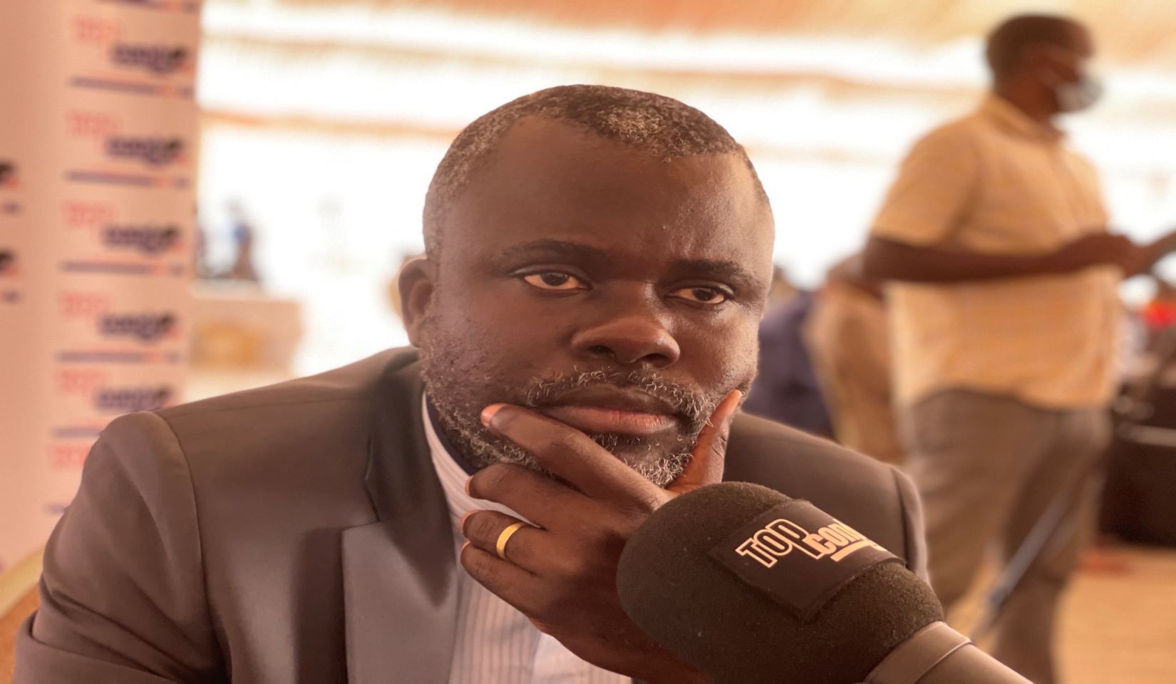 RDC: le journaliste Israël Mutombo de Bosolo Na Politik, arrêté puis « libéré »
