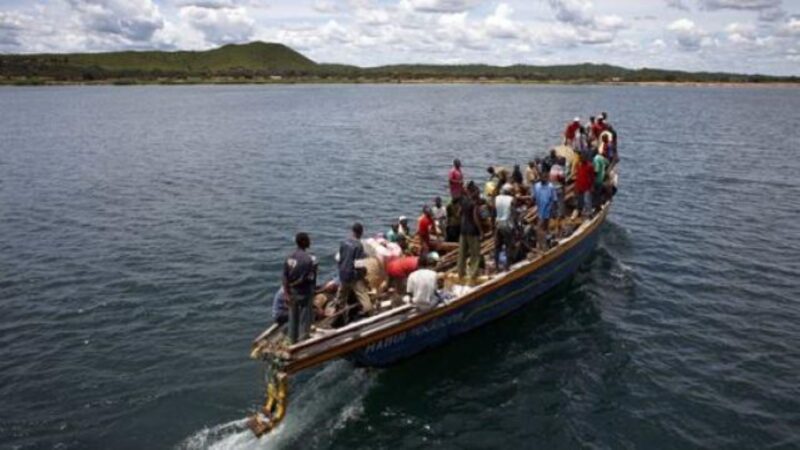 Naufrage d’une pirogue au Sud-Kivu: 6 morts et près de 60 portés disparus
